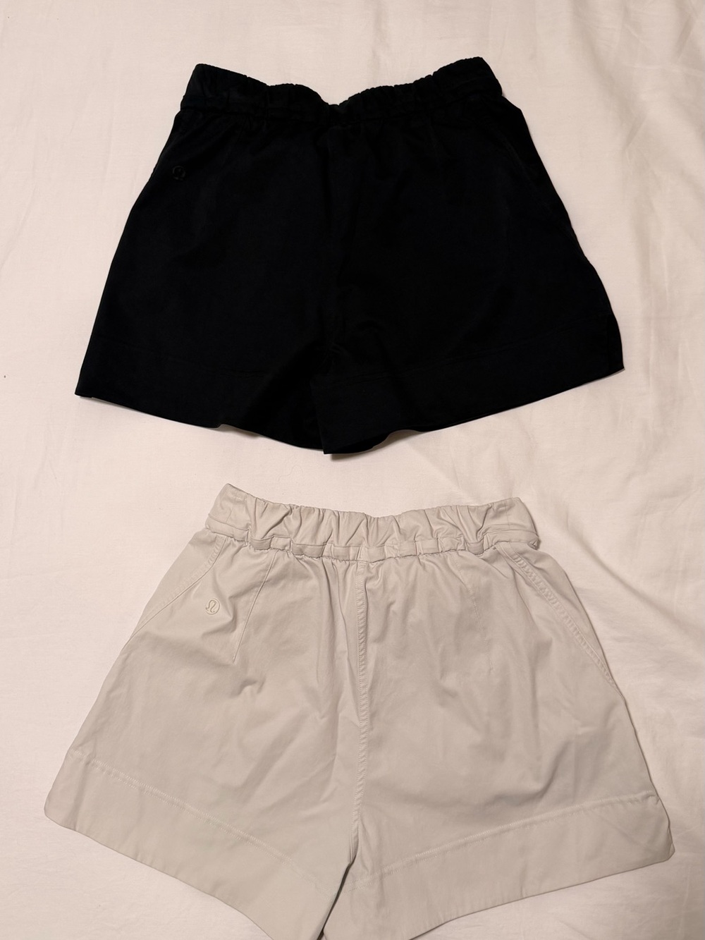 Lululemon Cream Cinchable High-Waist Shorts - 3.5” - Picture 7 of 7